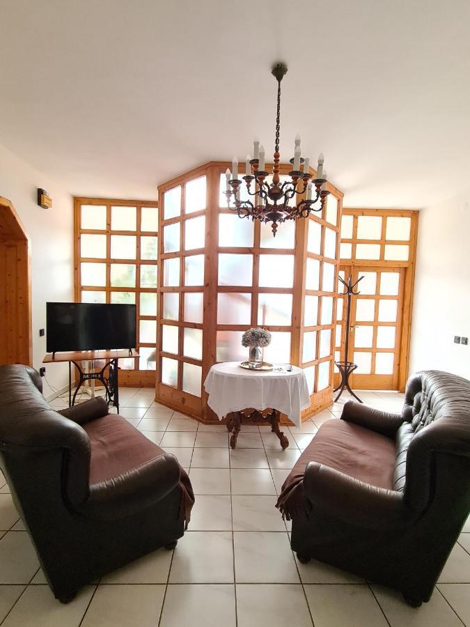 Agas Vendeghaz Hotel Csopak Exterior photo